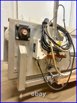 Heavy Duty Commercial S. S Food Grade Motorized Conveyor Machine