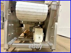 Heavy Duty Commercial S. S Food Grade Motorized Conveyor Machine