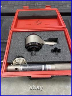 Professional Grade Torque Multiplier Wrench Heavy Duty 2200 Foot-Pound Maximum