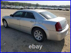 Used Radiator fits 2006 Chrysler 300 cooling system heavy duty Grade A